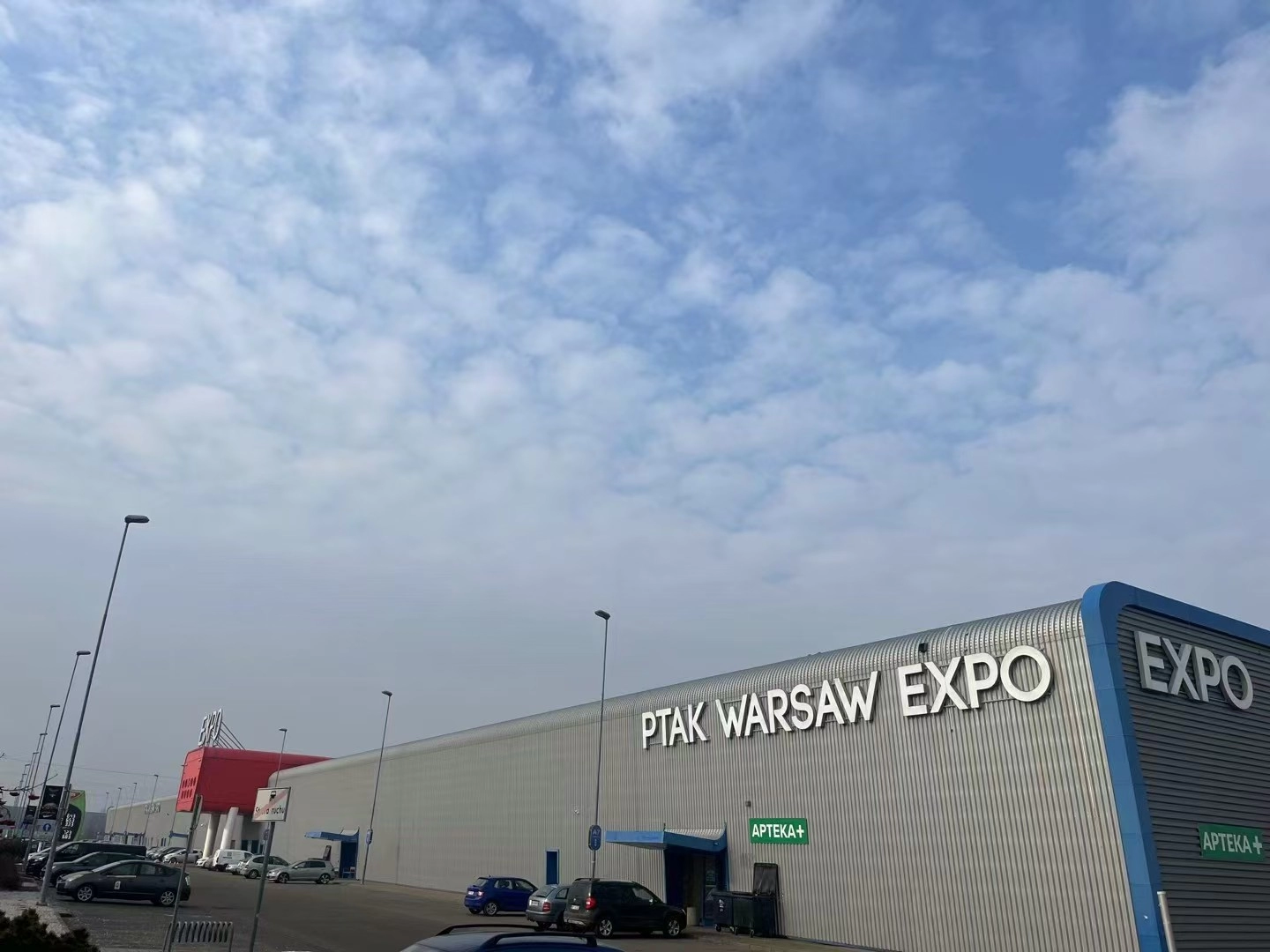 Legend Water Tanks en HVAC PTAK Varsovia EXPO 2025: presentaci&oacute;n de soluciones sostenibles de agua caliente en Polonia